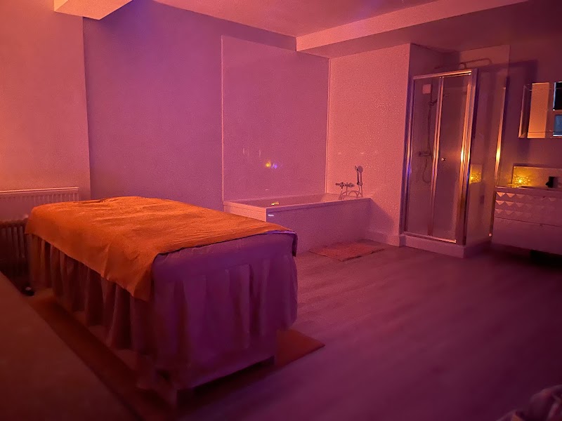 Angel Relaxation Massage Bubble Bath, massage spa in Portsmouth, United Kingdom, photo 5 of 9